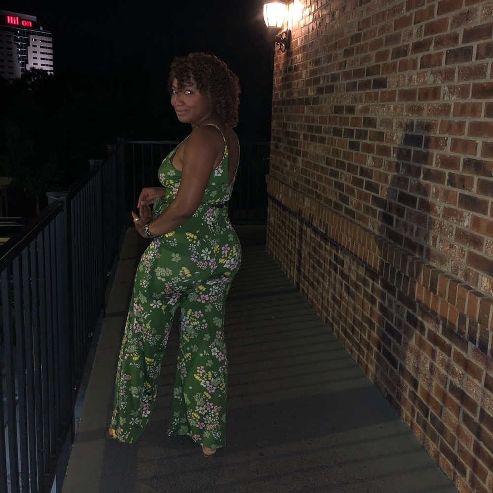 Spring Jumpsuit - Picture 6 of 6